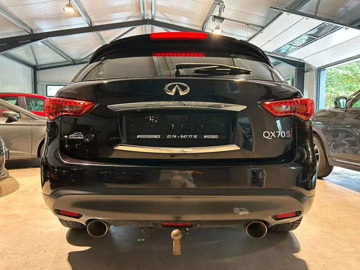 Infiniti FX