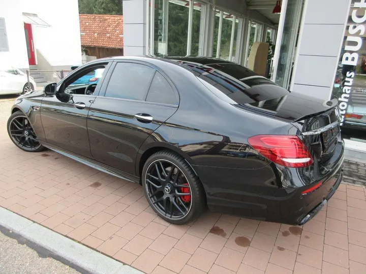 Mercedes-Benz E 63 AMG