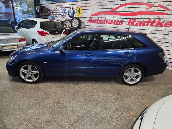 Lexus IS 300
