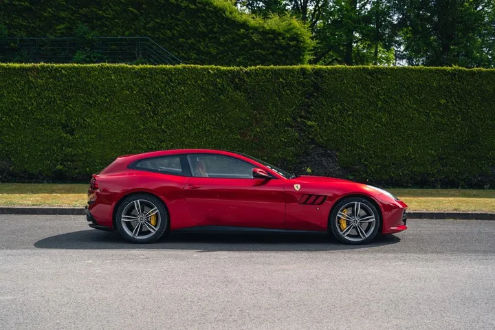 Ferrari GTC4Lusso