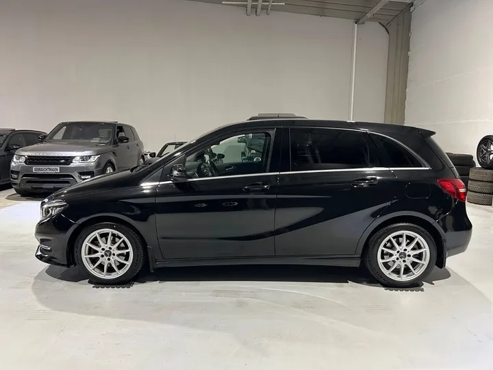 Mercedes-Benz B 220