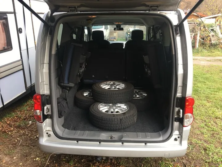 Nissan NV200