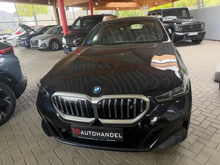 BMW i5
