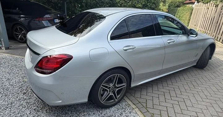 Mercedes-Benz C 200