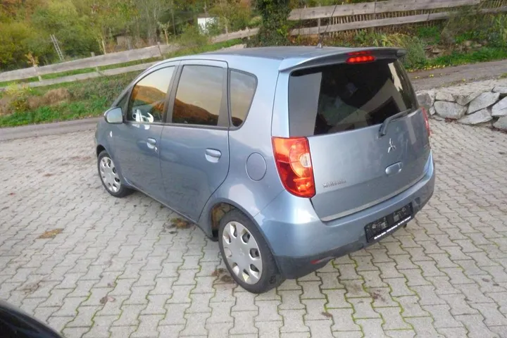 Mitsubishi Colt