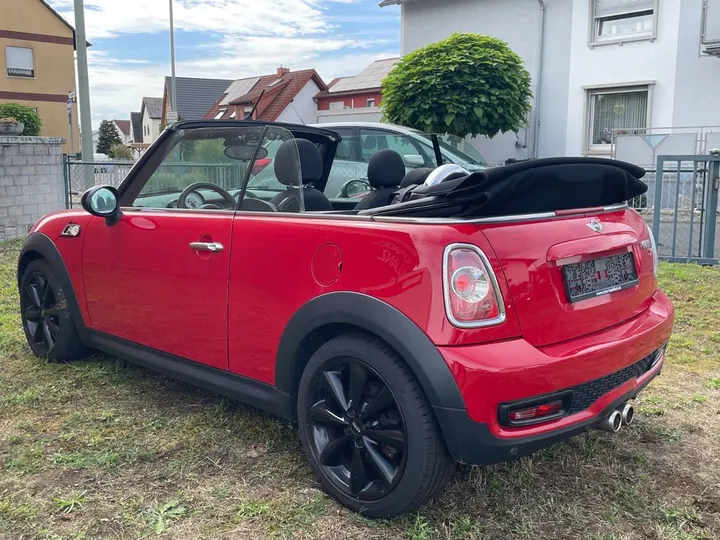 MINI Cooper SD Cabrio