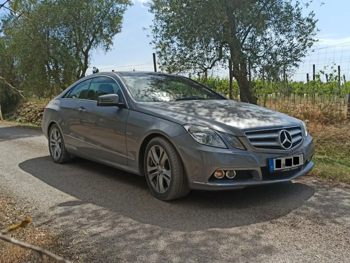 Mercedes-Benz E 200