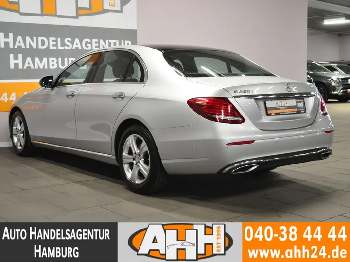 Mercedes-Benz E 220