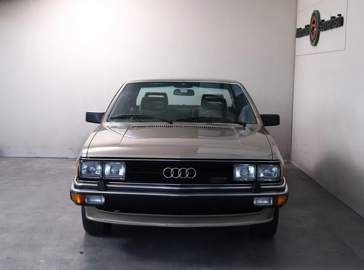 Audi 200