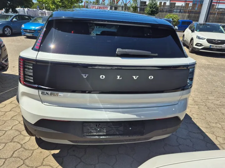 Volvo EX30