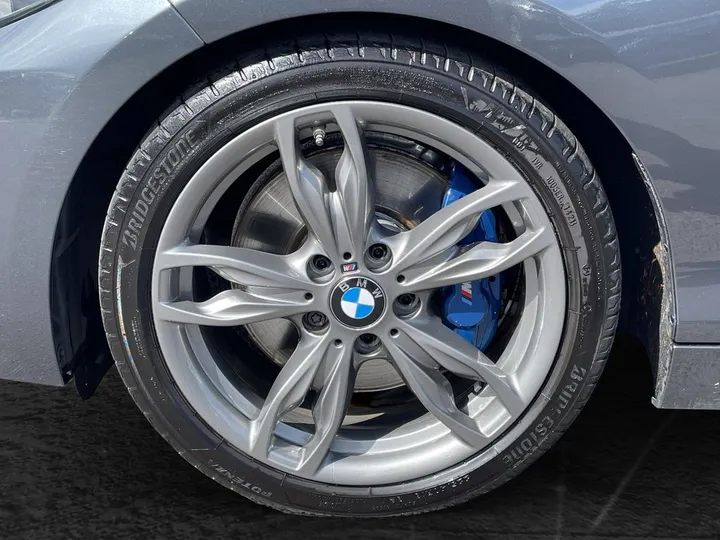 BMW M240i