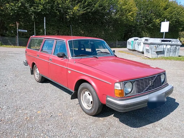 Volvo 245