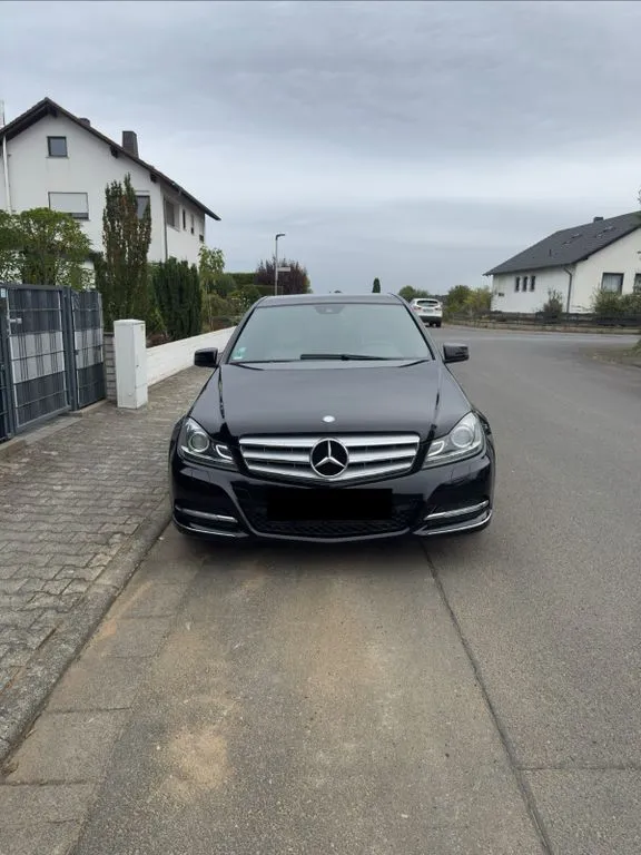 Mercedes-Benz C 180