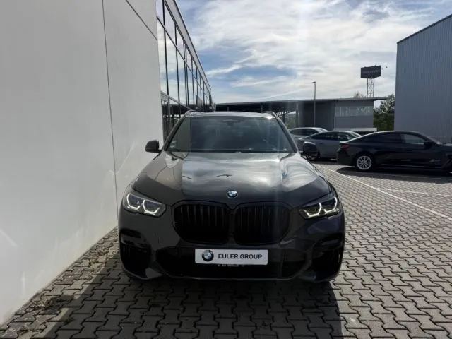 BMW X5 M50