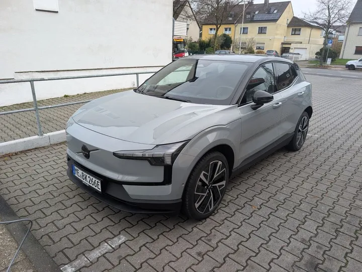 Volvo EX30