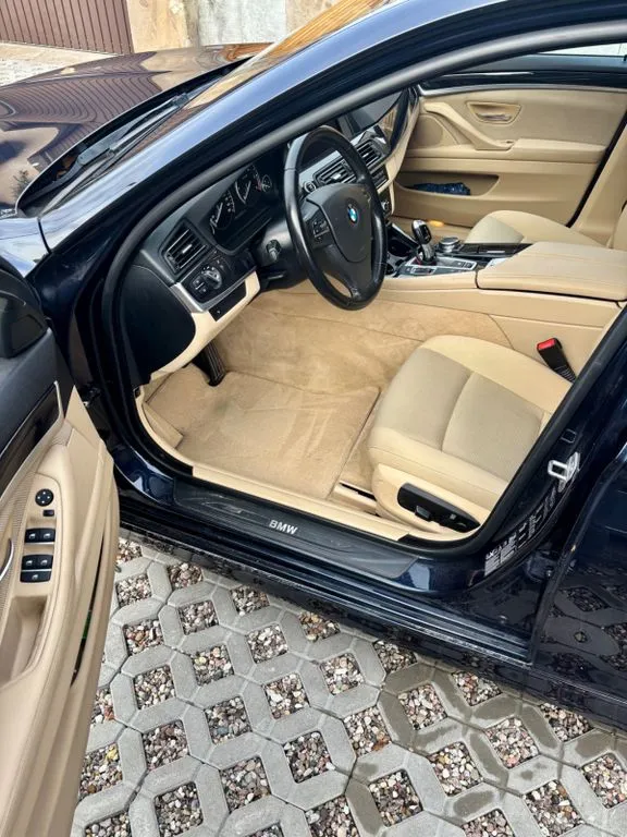 BMW 525