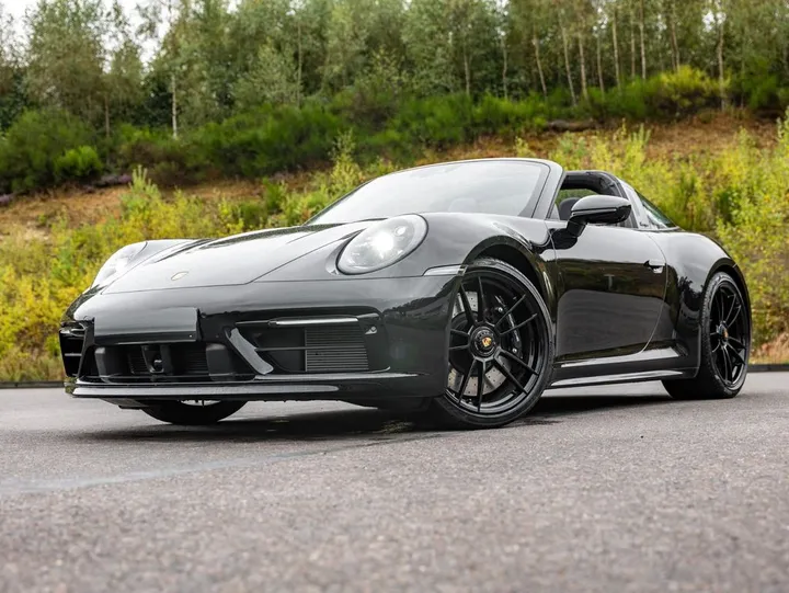 Porsche 992