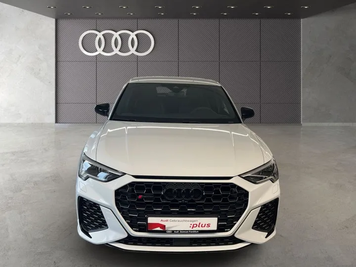 Audi RSQ3