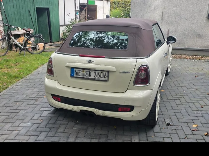 MINI John Cooper Works Cabrio