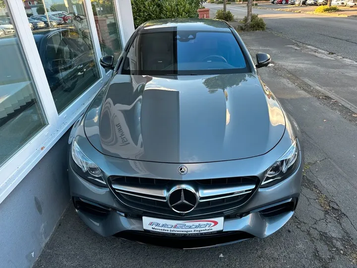 Mercedes-Benz E 63 AMG