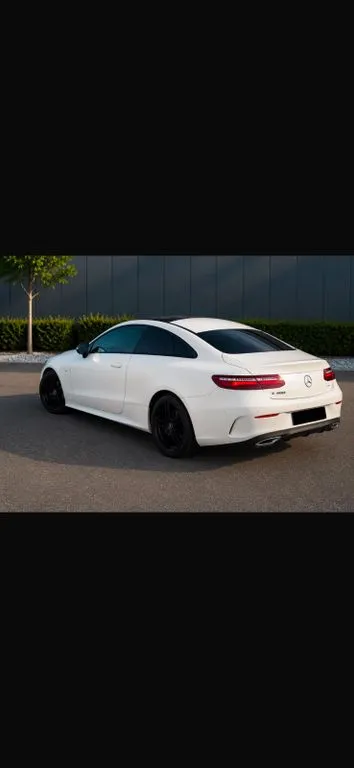Mercedes-Benz E 400