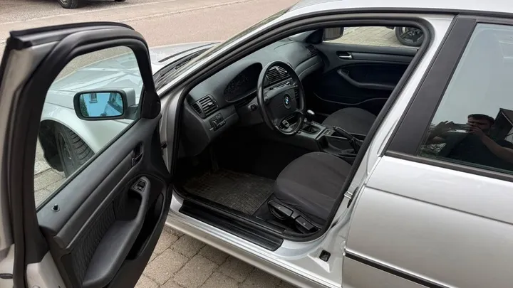 BMW 318