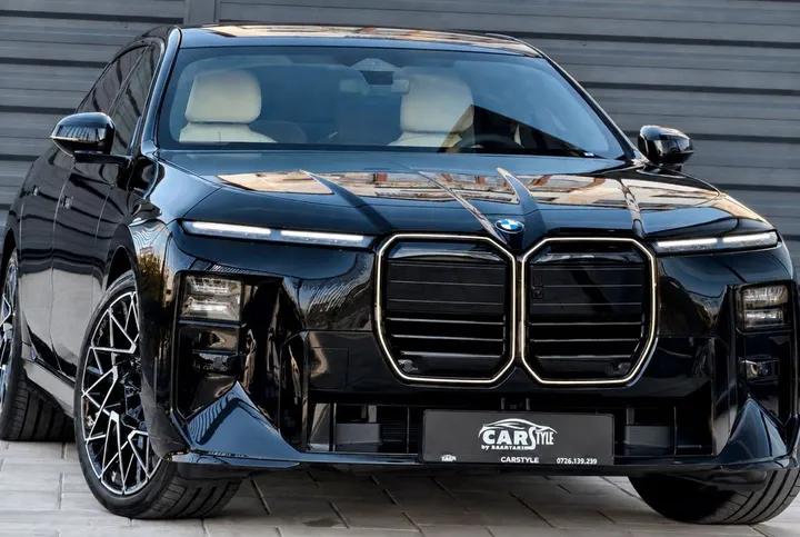 BMW 740