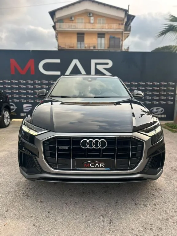 Audi Q8