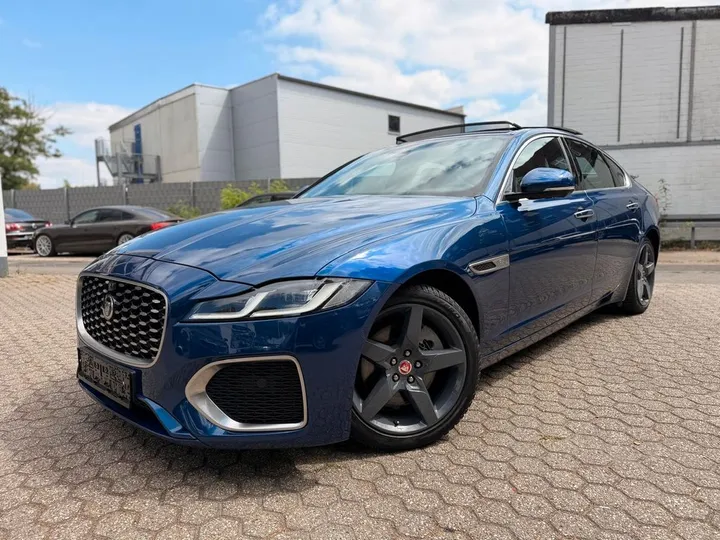 Jaguar XF