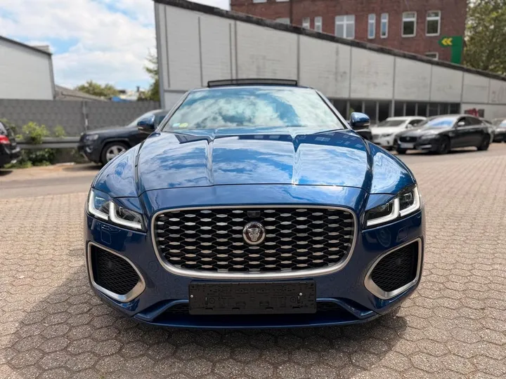 Jaguar XF