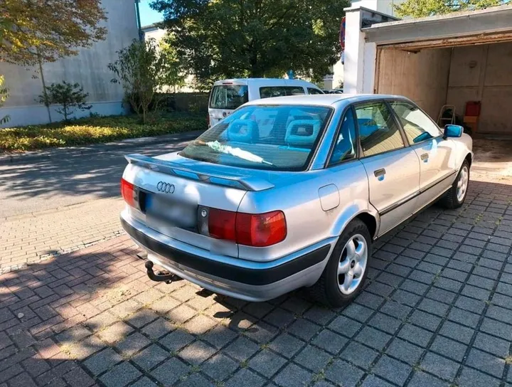 Audi 80