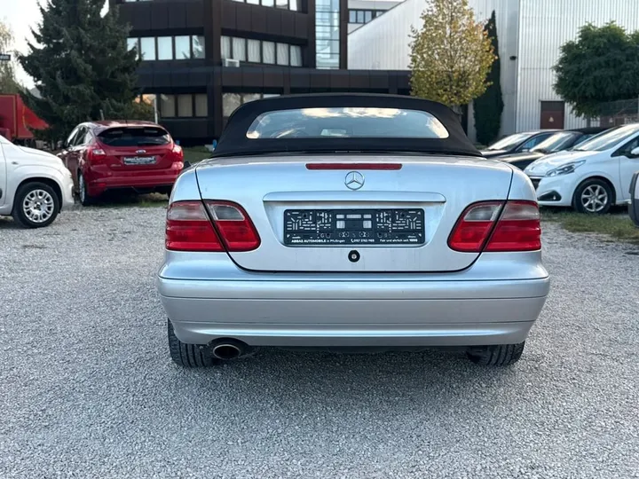 Mercedes-Benz CLK 200