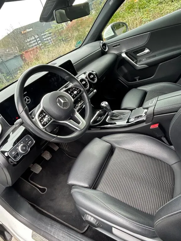 Mercedes-Benz A 200