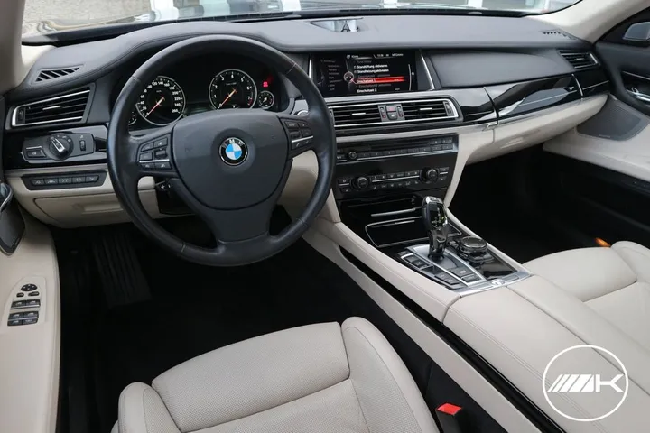BMW 760