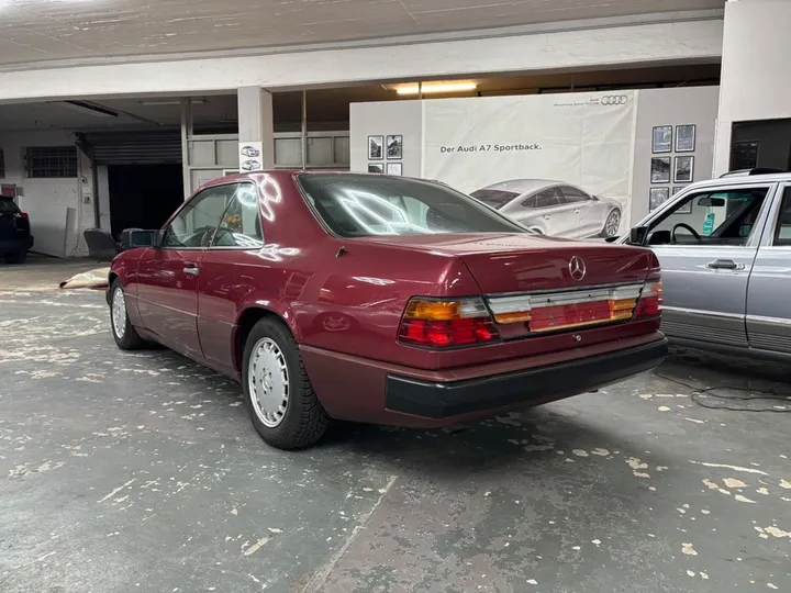 Mercedes-Benz CE 230