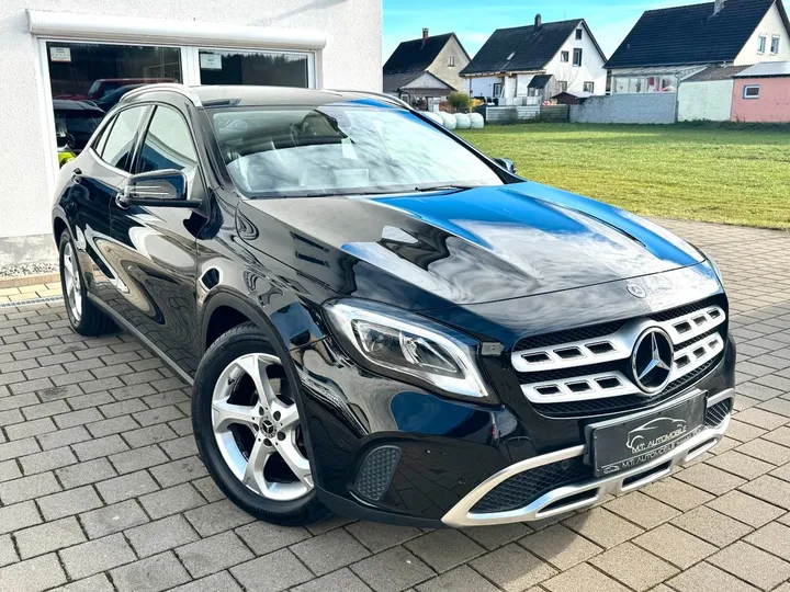 Mercedes-Benz GLA 180
