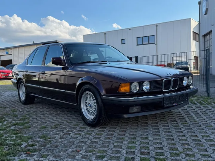 BMW 730