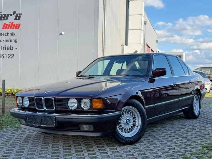 BMW 730