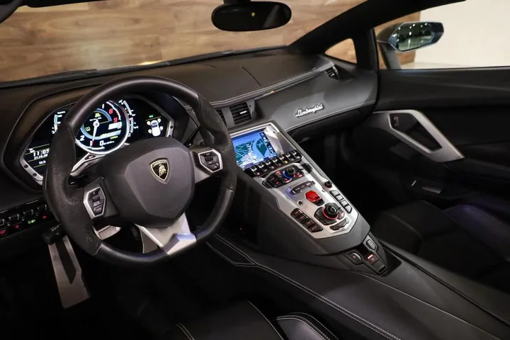 Lamborghini Aventador