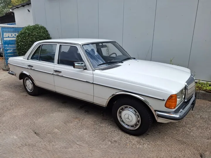 Mercedes-Benz 280