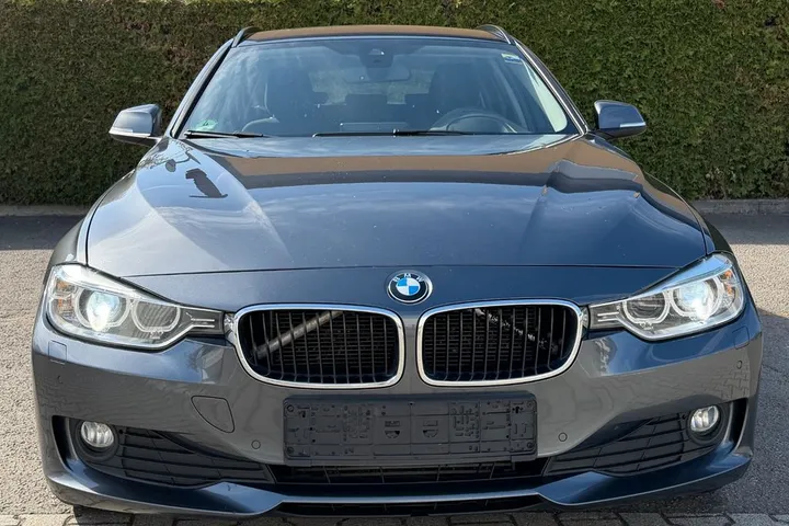 BMW 320