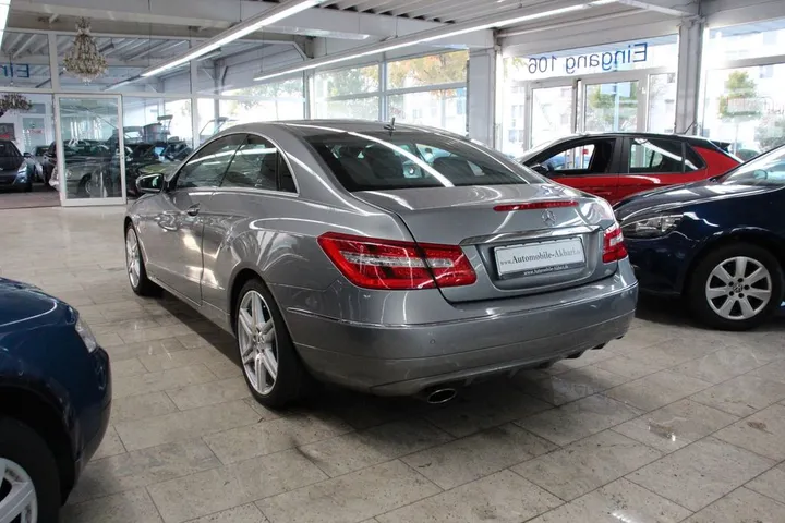 Mercedes-Benz E 250