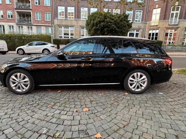 Mercedes-Benz C 200