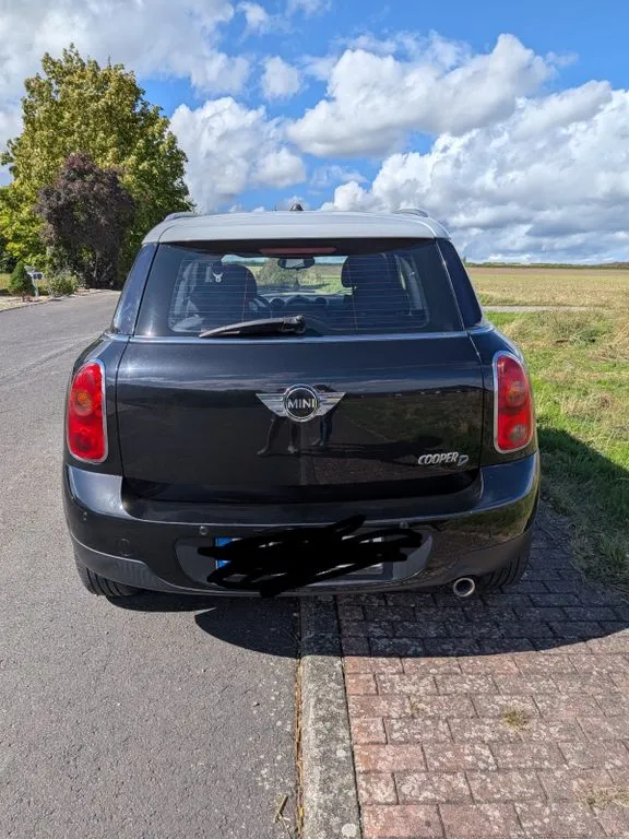 MINI Countryman D (Cooper)