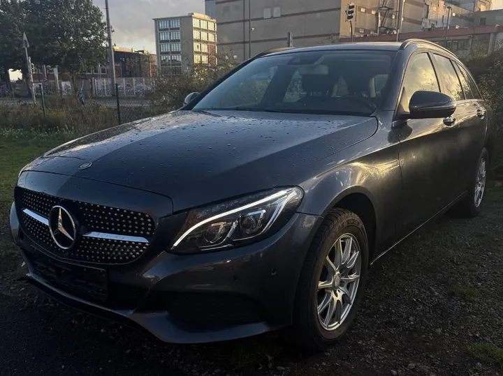 Mercedes-Benz C 200