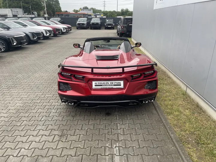 Corvette C8