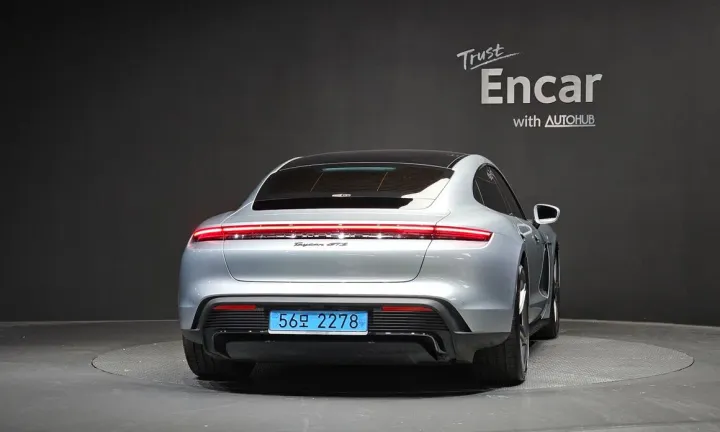 Porsche Taycan