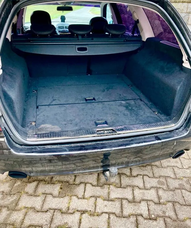 Mercedes-Benz E 320