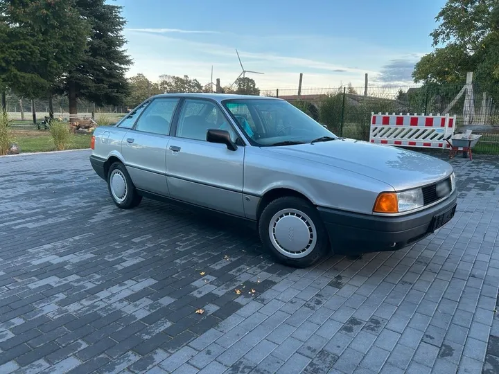 Audi 80