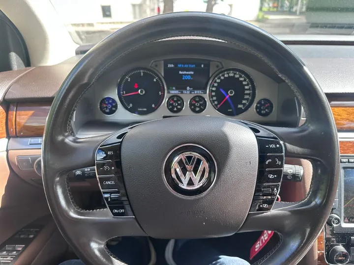Volkswagen Phaeton